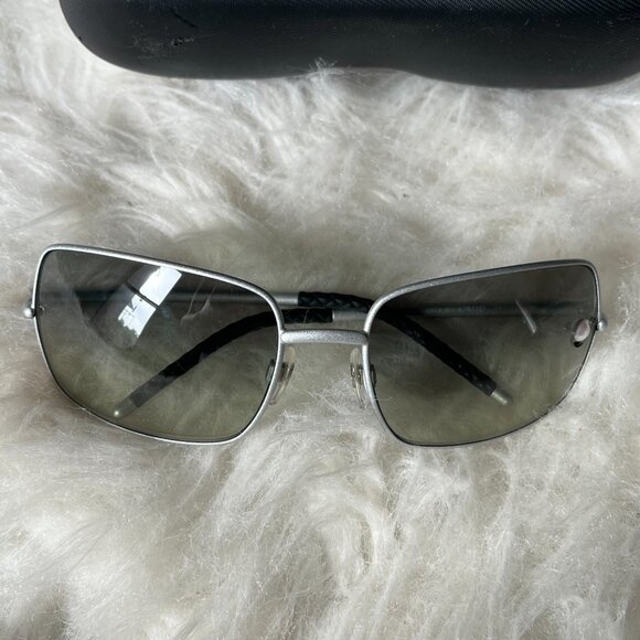 Vintage Chanel Pearl Lens Charm Quilted Accent Wire Frame Sunglasses RAR - Picture 7 of 7